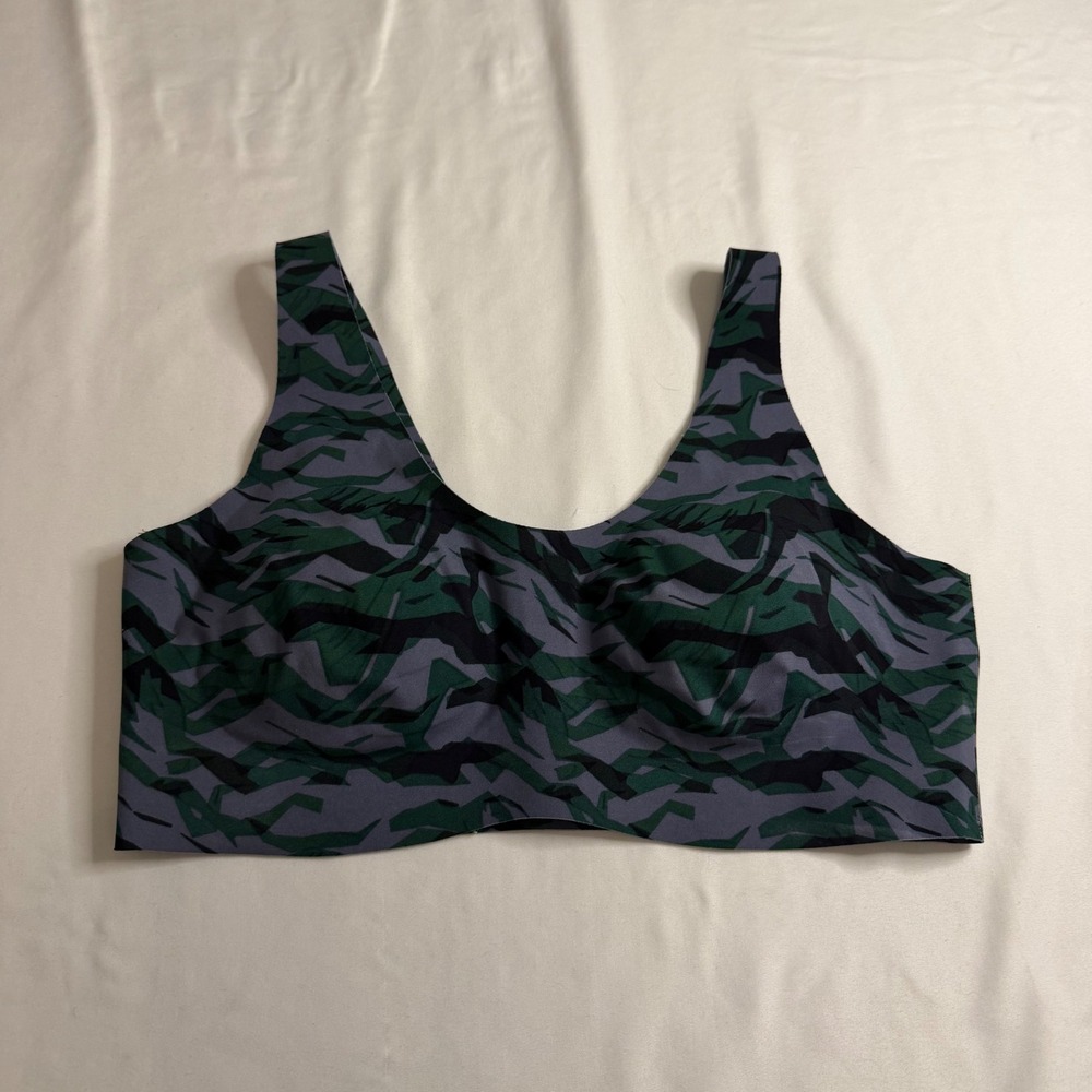 Knix Pullover Wireless Bra Green Grey Camo Geometric Print Size L